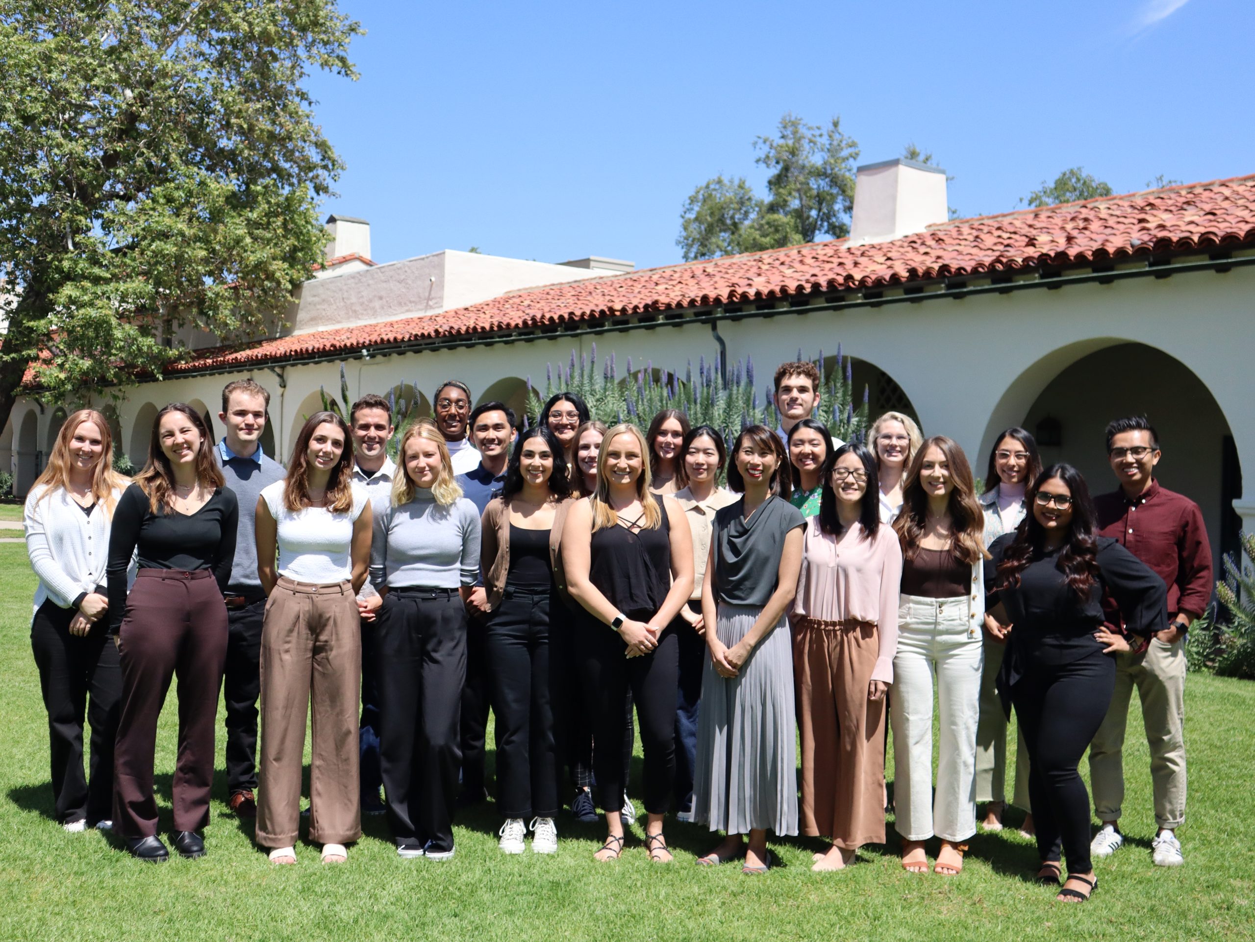 Doctor Jillian Wiggins with 3 lab staff, 5 grad students, and 13 research assistants